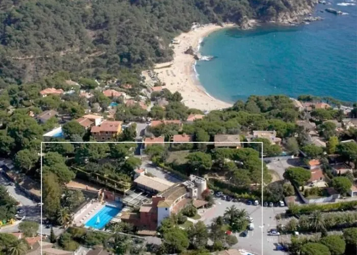 Lily Villa Lloret de Mar